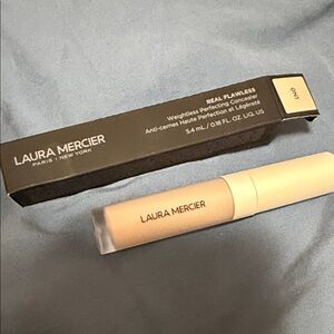 Laura mercier concealer